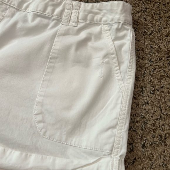 Mossimo Mid Rise Shorts - Picture 3 of 9